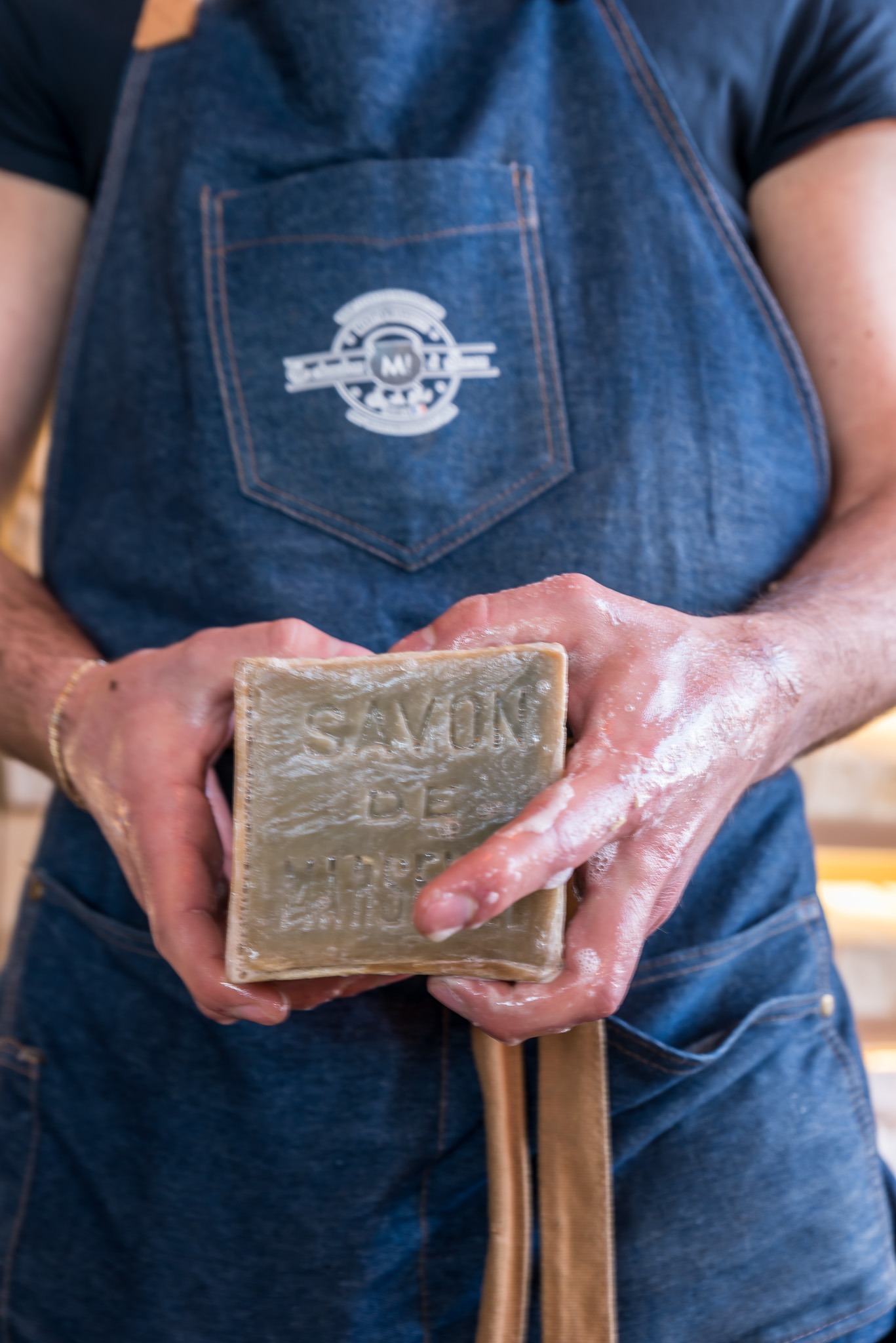 Savoir-faire des savons de Marseille du chaudron à savon la Ciotat